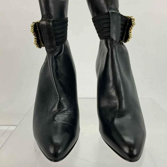 Perla Italy Designer Black Leather & Goldtone Clasp Pointed-Toe Ankle Boots 7.5 - Picture 3 of 5
